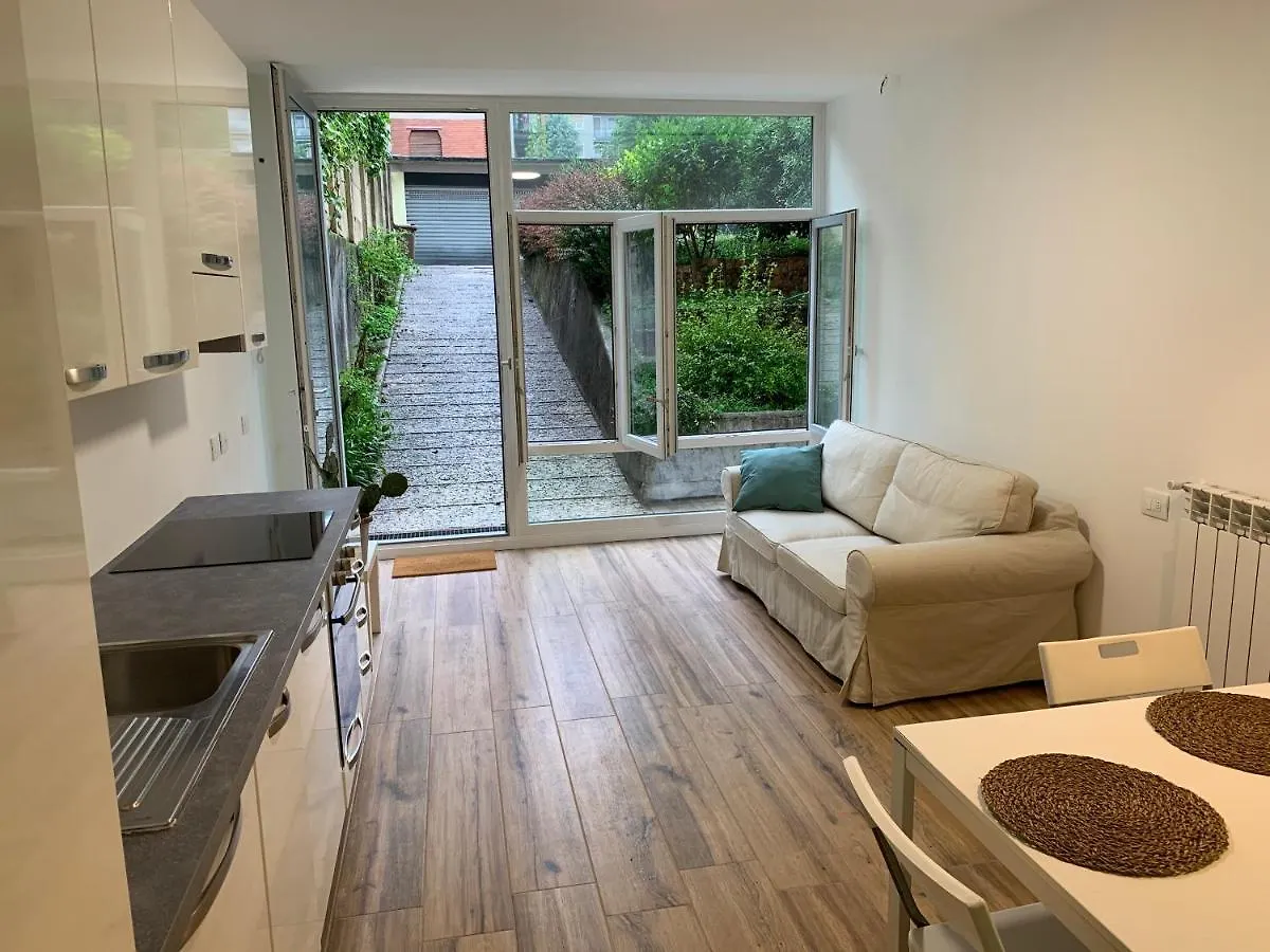 Rafqa Suites San Siro'S View Lotto City Life De Angeli Fiera With Garden Milan 0*,